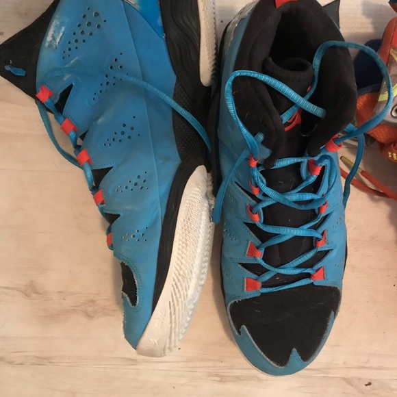 Sz 13 Nike basketball main image 6